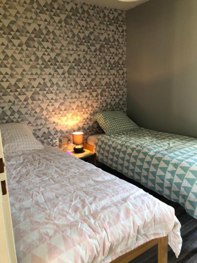 Cottage Chaleureux Dans Domaine Prive Signy-le-Petit ภายนอก รูปภาพ