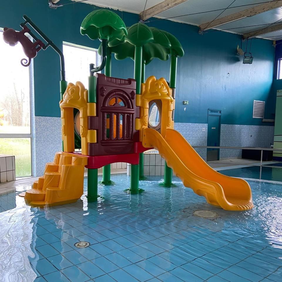 Cottage Chaleureux Dans Domaine Prive Signy-le-Petit ภายนอก รูปภาพ